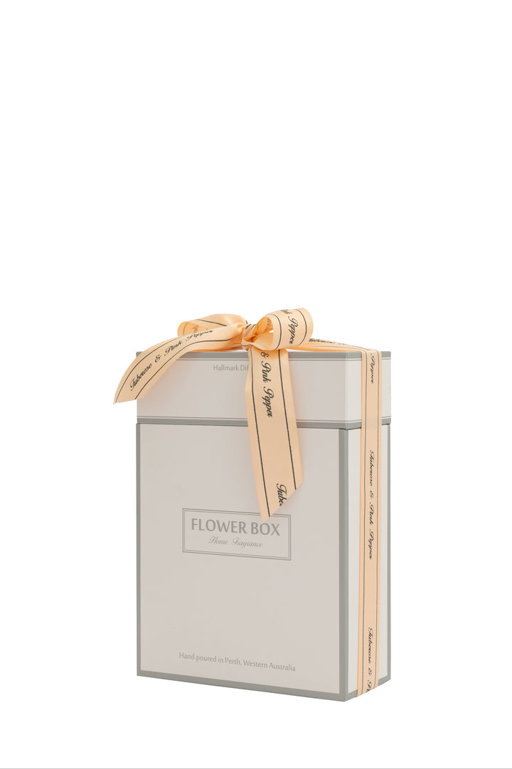 Tuberose & Pink Pepper - Hallmark Diffuser (700ML)